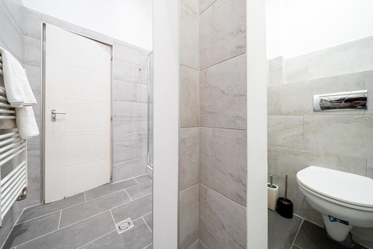 Apartment A30- Boutique Apartments, Location. By Bqa *